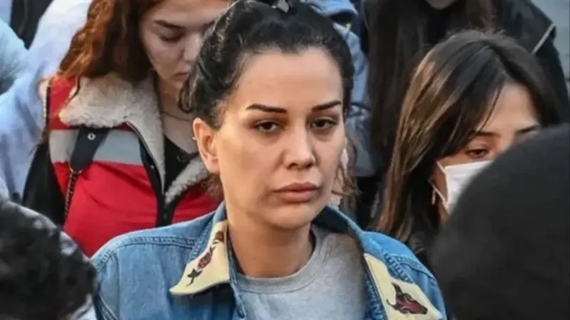 Son Dakika: Dilan Polat Duruşmada Fenalık Geçirdi