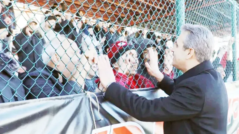 Taraftarlar soruyor: Madem Bırakacaktın neden trilyonlar harcadın!