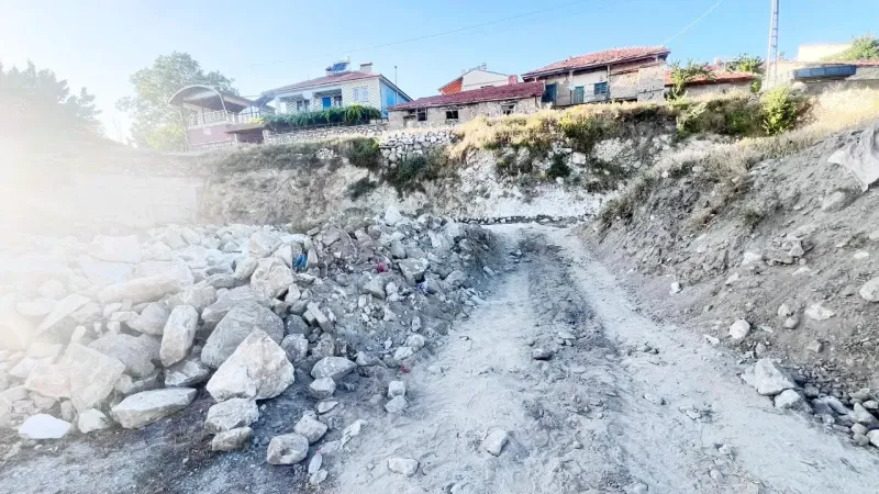 Konuklar Belediye Başkanı Karaca Müjdeyi verdi: Yeni Meydan Geliyor!
