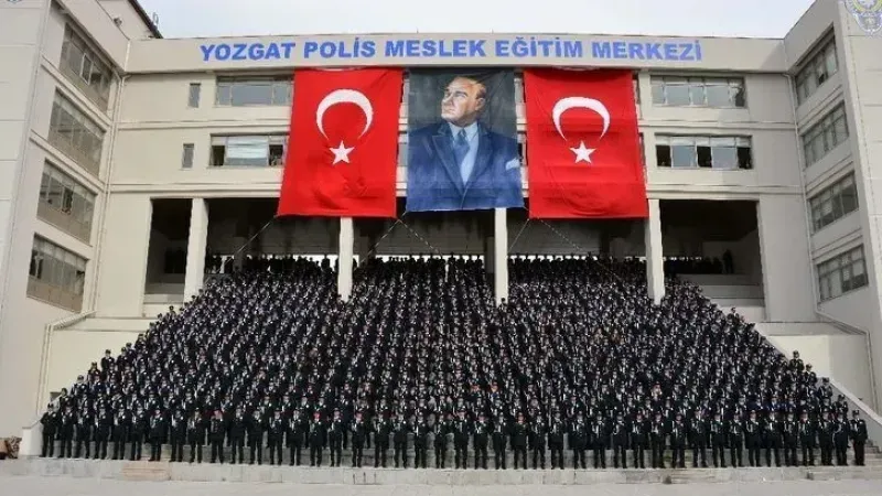 Yozgat'tan Mezundu: Yere Yığılıp Kaldı