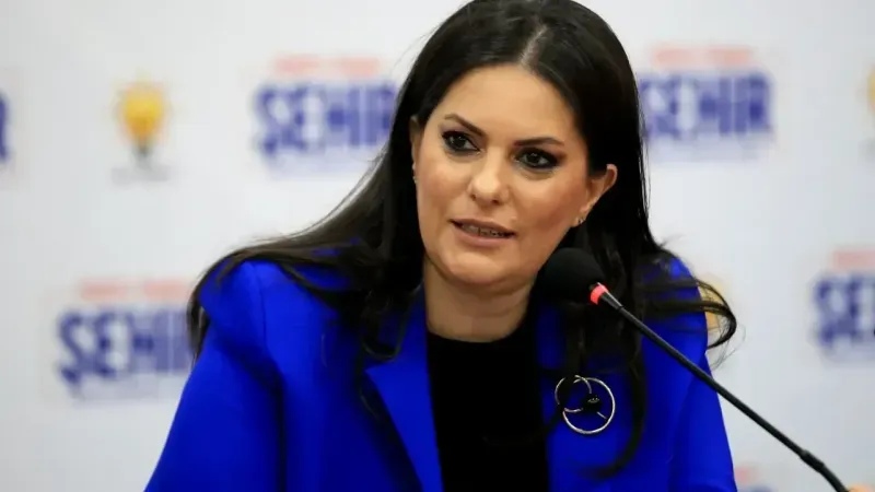 Jülide Sarıeroğlu Murat Alparslan Evlenecek mi Ne Zaman?