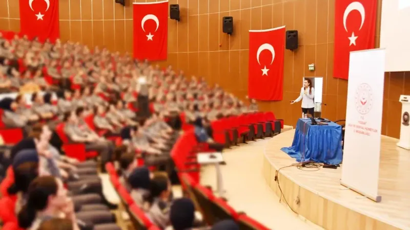 Yozgat’ta POMEM Öğrencilerine Önemli Eğitim! Mutluluğun Sırları Anlatıldı!