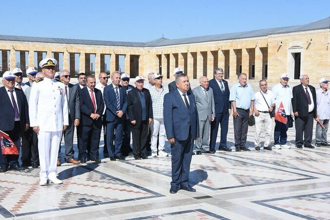 Türkiye'de emekliler adalet ve huzur istiyor...
