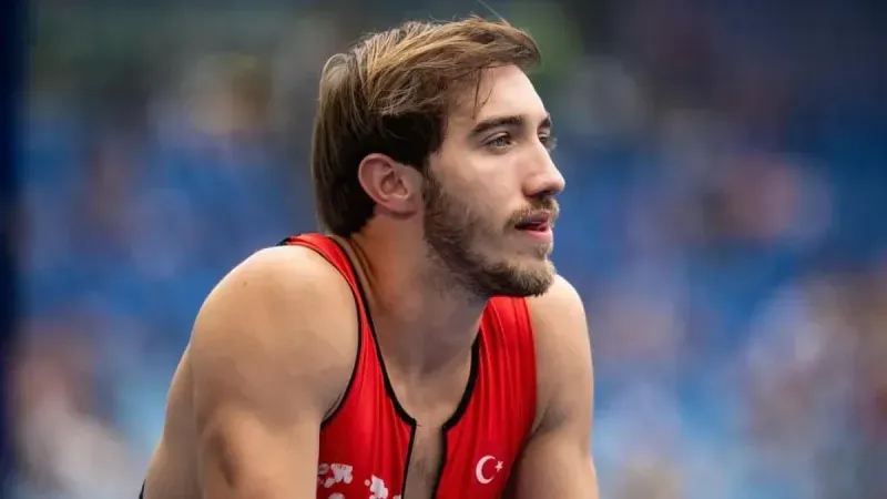 Berke Akçam Kimdir?