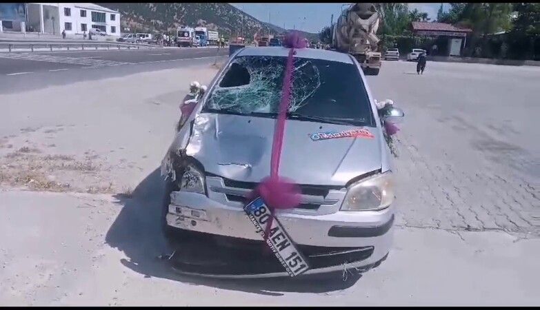 Osmaniye'den Yozgat'a düğüne geliyordu,Kahramanmaraş'ta kaza yaptı: 1 ölü