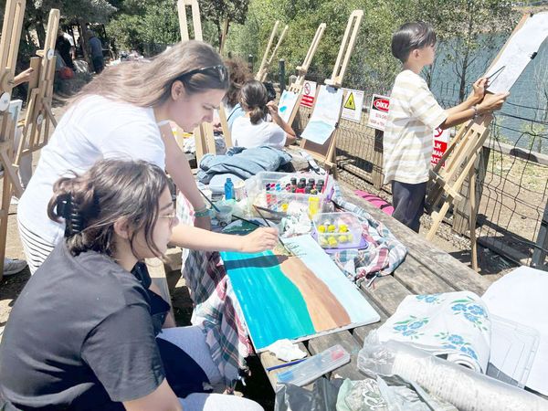 Yozgat’ta Gençler Çamlık Milli Parkı’nı Resmetti!