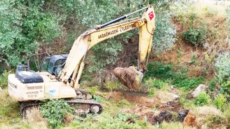 Akdağmadeni’nde Dere Yatakları Yeniden Hayat Buluyor!