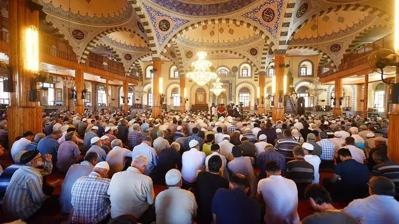 Akşam Namazı Hangi Vakitlerde Kılınır?