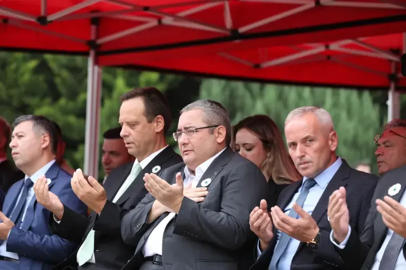 Srebrenitsa şehitleri anıldı