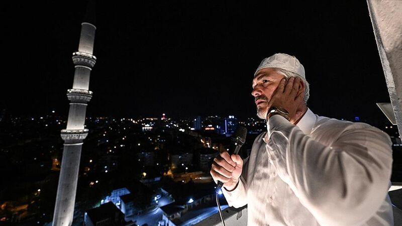 Akşam Ezanı Neden Hızlı Okunur?