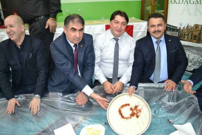 İYİKİ AVUSTURYA AKDAĞMADENLİLER YARDIMLAŞMA VE DAYANIŞMA DERNEĞİ VAR  : BÜYÜK VİYANA BULUŞMASI