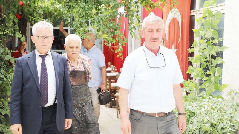 Yozgat’ın Simgesi Aynalı Kahvede Buluştular! Başkan Arslan İstekleri Dinledi!