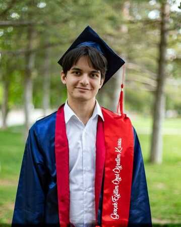 Yozgatlı Muhammet Emin Akyüz, YKS’de Türkiye Birincisi Oldu