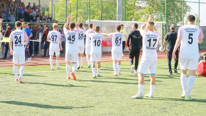 Yozgat Belediyesi Bozokspor'da yaprak dökümü sürüyor 5 futbolcu farklı takımlara gitti
