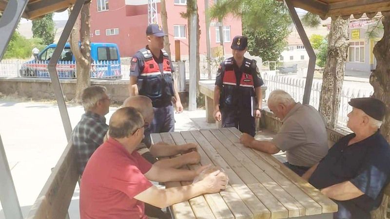 Yozgat’ta Jandarmadan Önleyici Kolluk Devriyesi!