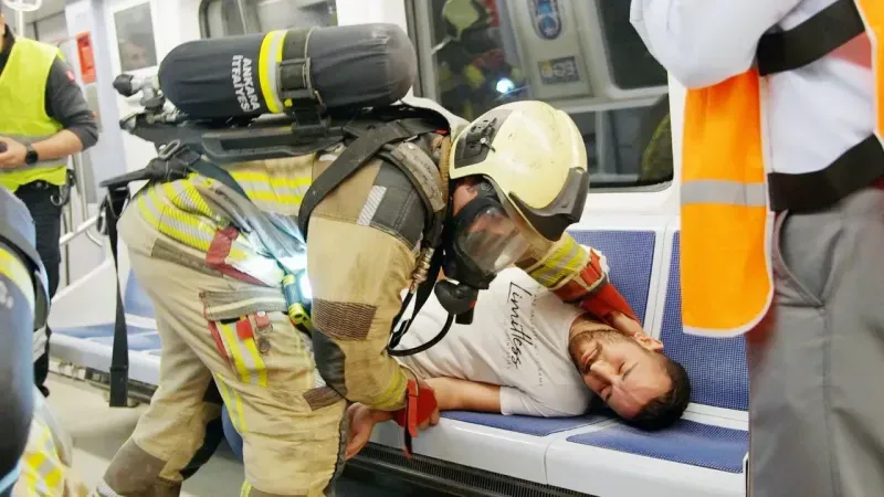 Metro istasyonunda önemli tatbikat.. Görenler gerçek sandı!