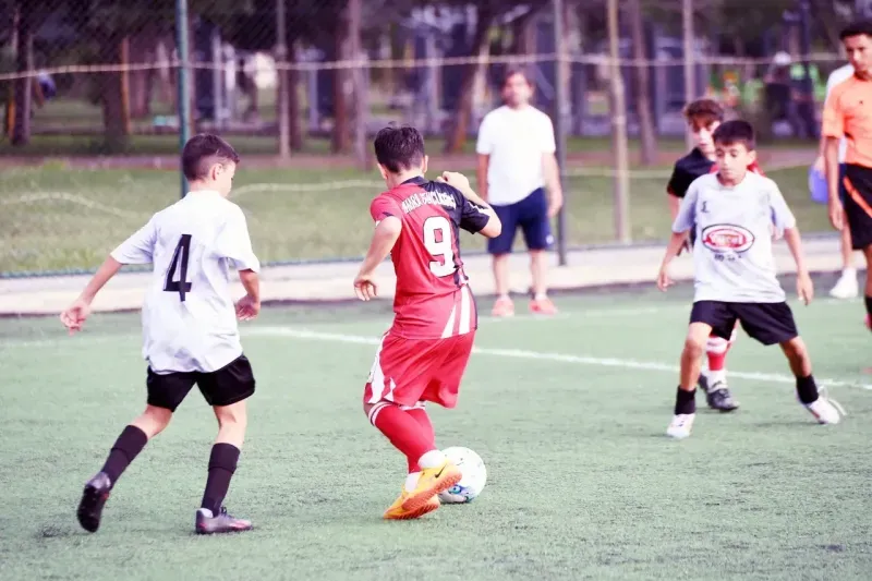 Amatör Kulüpler Futbol Turnuvası Başladı Başlangıç Vuruşu ile Coşku Başladı