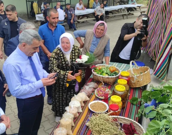 Yozgat Valisi o ilçede hangi kültüre temas etti! İşte o anlar...