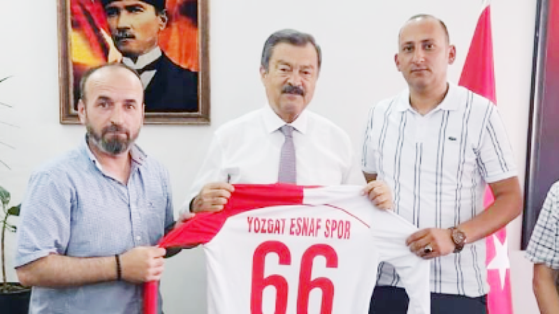 Kayalar’a forma hediye ettiler