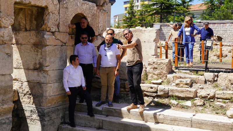 Tarihi Roma Hamamı'nda Su Kaçağı Sorunu Çözüme Kavuşacak