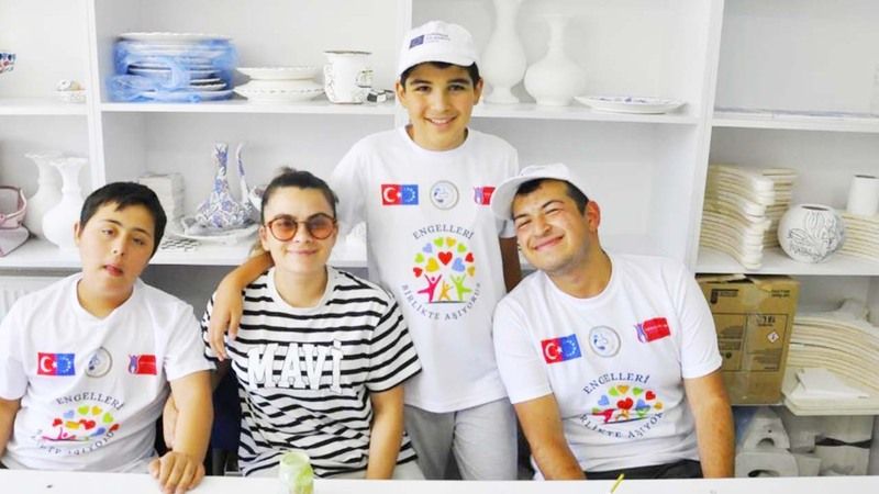 Yozgat’ta Sanatla Engeller Aşılıyor! Avrupa Birliği Destekli Projede Bir Araya Geldiler!