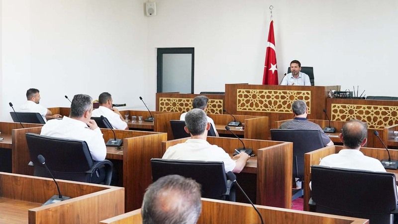 Sarıkaya Belediyesi Başkanı Gözan Muhtarlarla Bir Arada! Projeler Harita Üzerinde Anlatıldı!