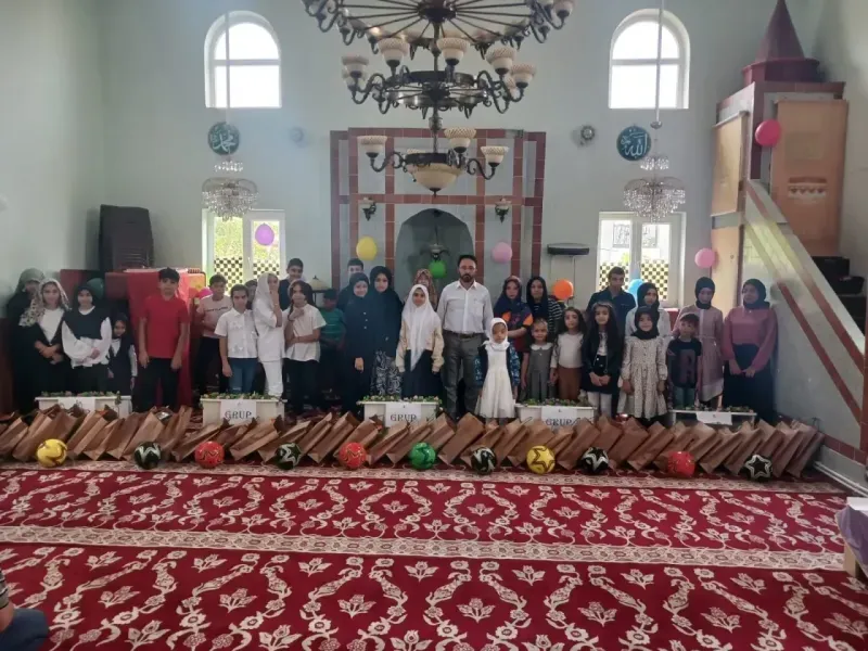Yozgat'ta Çocuklar Arasında Heyecanlı Bilgi Yarışması! Hediyeler ve Eğlence Bir Arada