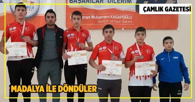 Yozgatlı güreşçiler madalya ile döndü