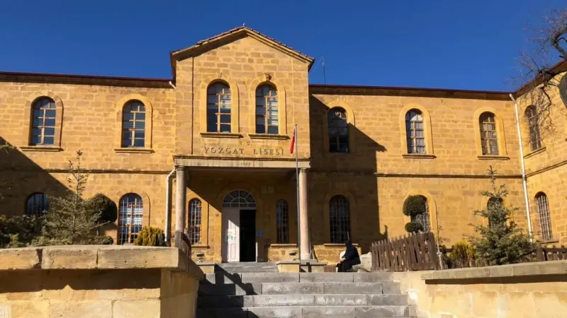 Yozgat'ta hangi okullar var? Yozgat Lisesi nerede bulunuyor, nasıl giderim, telefon, adres ve konum bilgileri nedir?