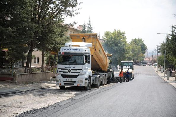 Şereflikoçhisar’da Yılların Yol Sorunu Çözülüyor