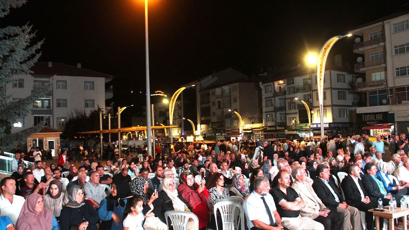 Akdağmadeni Kültür Sanat ve Edebiyat Derneği’nden muhteşem Etkinlik