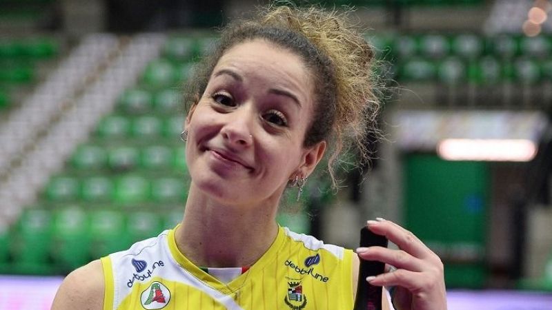 Daniele Santarelli'nin Eşi Monica De Gennaro: İtalya'nın Yıldız Liberosu Kimdir? Kaç Yaşında, Hangi Takımda Oynuyor?
