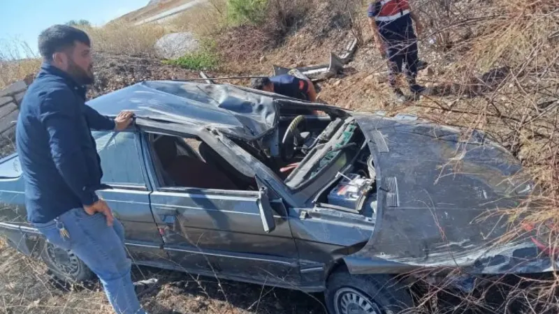 Yozgat’ta Otomobil Şarampole Yuvarlandı
