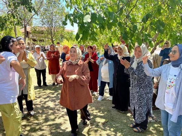 Yozgat Kanser Hastaları Derneği'ne moral gezisi