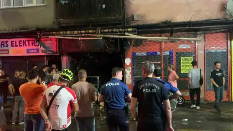 İş Yeri Alevler Altında Kaldı