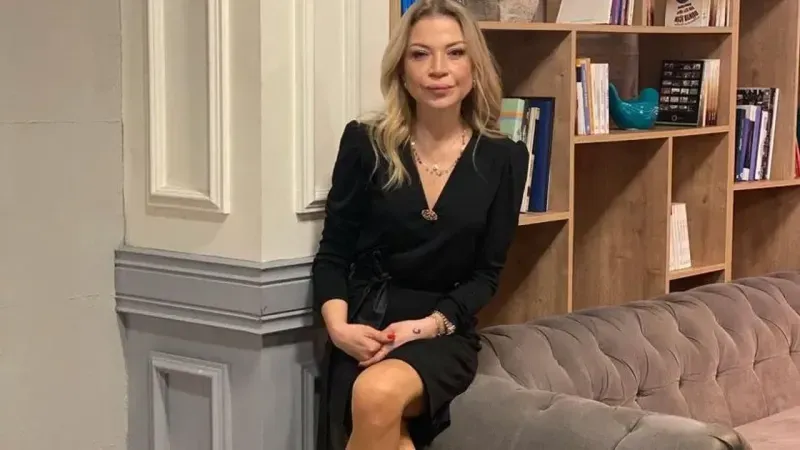 Ebru Baki Neden Yok?