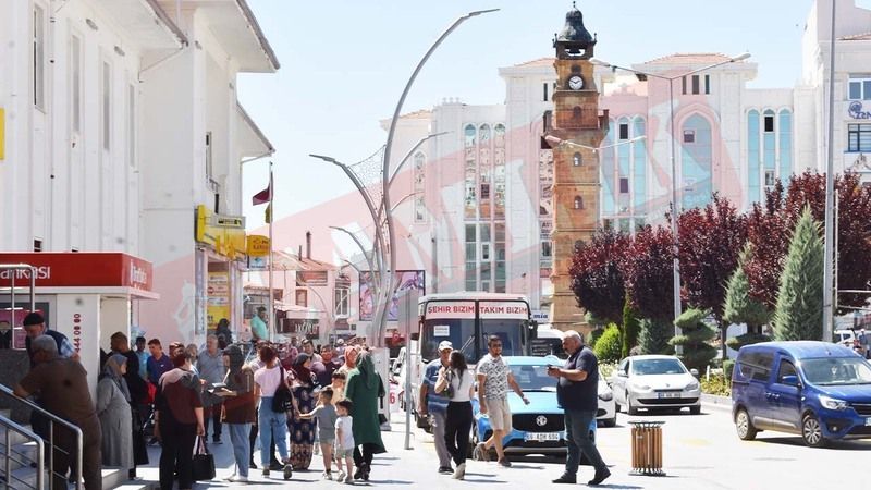 Siyasi Dalgalanma Devam Ediyor! Başkan Kazım Arslan AK Parti’ye Geçmeli Mi? Yozgat’ta Ne Olacak?