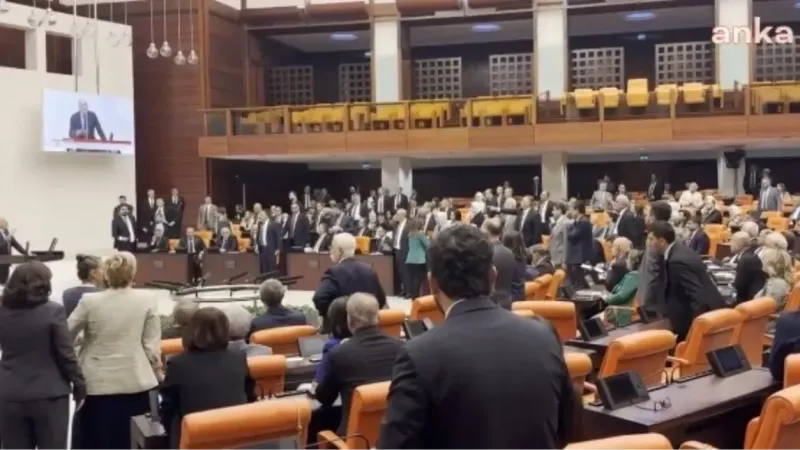 Mecliste kınama cezası nedir, kınama cezası alınca ne olur?