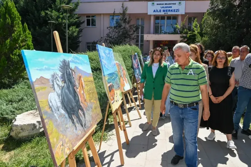 Atık Maddelerle Oluşturulan Eserler Sergilendi Çevre Dostu Sanat