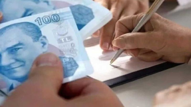 "Kamu Çalışanları Arasında Lüks Ek Ödemeler Gündemde"