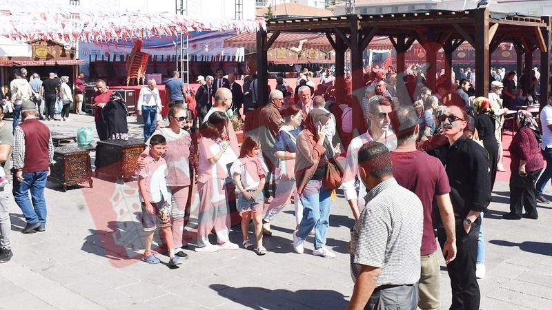 Yozgatlıların Beğenisine Sunuldu! Zeytinden Tekstile Birçok Ürün…