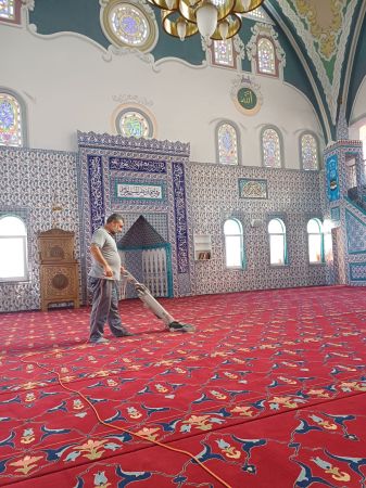 Pursaklar Belediyesi Camilerde Temizlik Seferberliği Başlattı