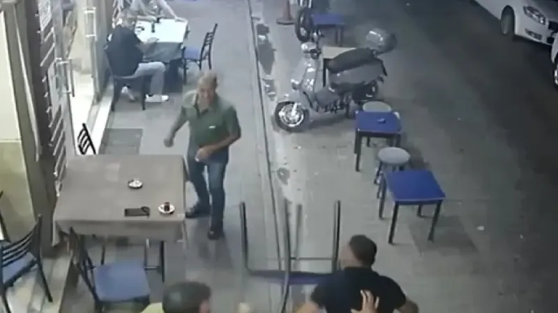 Kahvehanede Çıkan Kavga Can Kaybı İle Sonuçlandı. O Anlar Kameraya Yansıdı...
