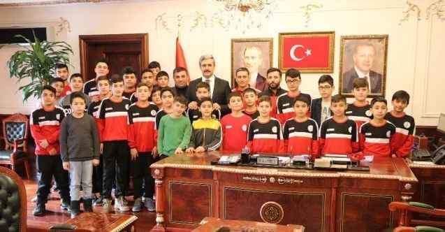 30 güreşçi belediye bünyesine katıldı
