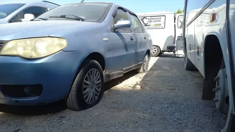 Yozgat'ta Aracınızı Açık Alanda Park mı Ediyorsunuz? 19 Aracın Lastikleri Kesildi