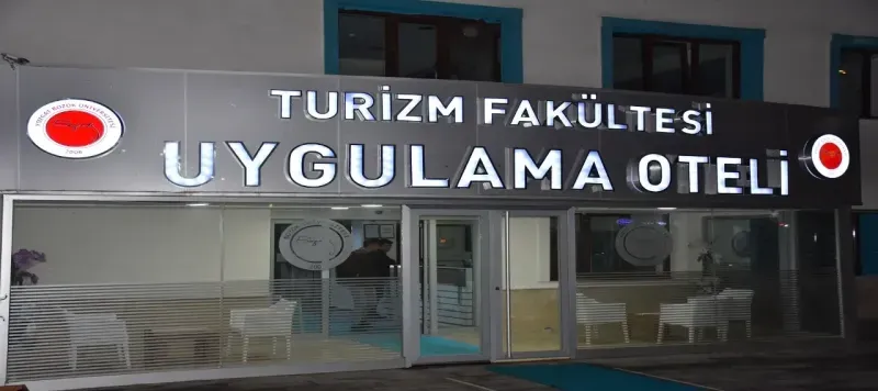 Yozgat Kamu Misafirhaneleri hangileri? Yozgat’ta Bozok Üniversitesi Uygulama Oteli adres ve telefon numaraları neler?