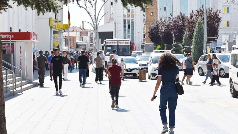 Yozgatlı Gençler Sosyal İmkanları Değerlendirdi! Yeterli Değil!