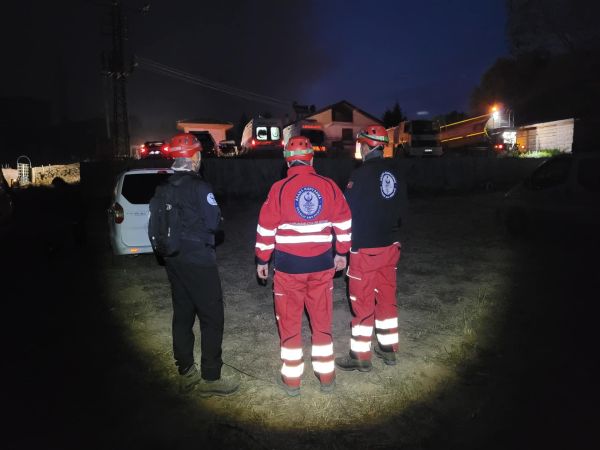 Kahramankazan Belediyesi Arama Kurtarma Ekibinden büyük destek