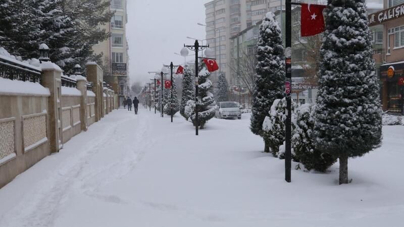 Yozgat'a Bir Gecede On Metre Kar Yağacak Tarih Verildi!