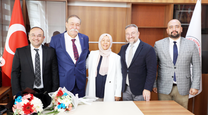 Yozgat Bozok Üniversitesi’nde bayrak değişimi… O isme rektör teslim etti…